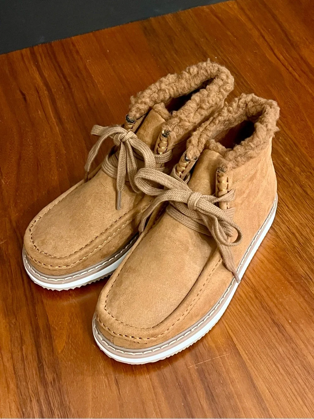 GAP Kids Cozy Tie Boots Cognac Tan Size 13
